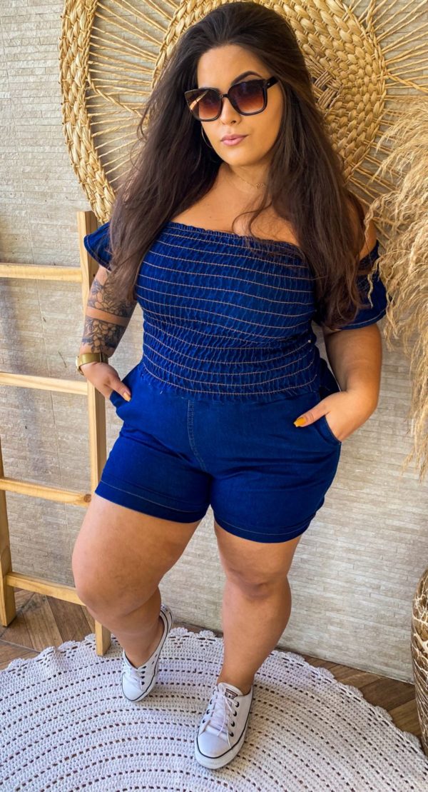 Macaquinho Plus Size Jeans Ciganinha