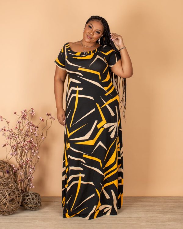 VESTIDO LONGO PLUS SIZE PRETO ESTAMPADO - Image 3