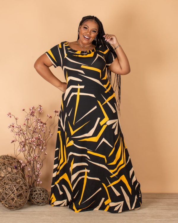 VESTIDO LONGO PLUS SIZE PRETO ESTAMPADO