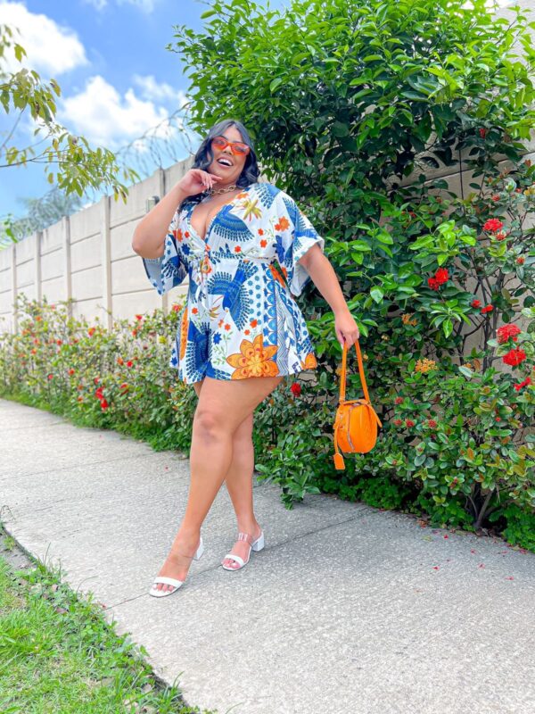 Macaquinho Morcego Plus Size em Fluity Azul - Image 3
