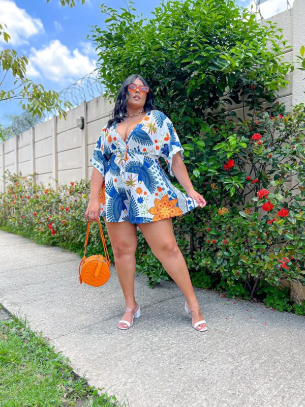 Macaquinho Morcego Plus Size em Fluity Azul - Image 2