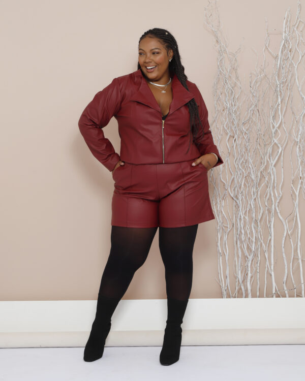 Conjunto Plus Size De Couro Ecológico Bordo